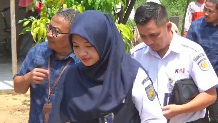 Picsart_25-04-30_21-06-30-273