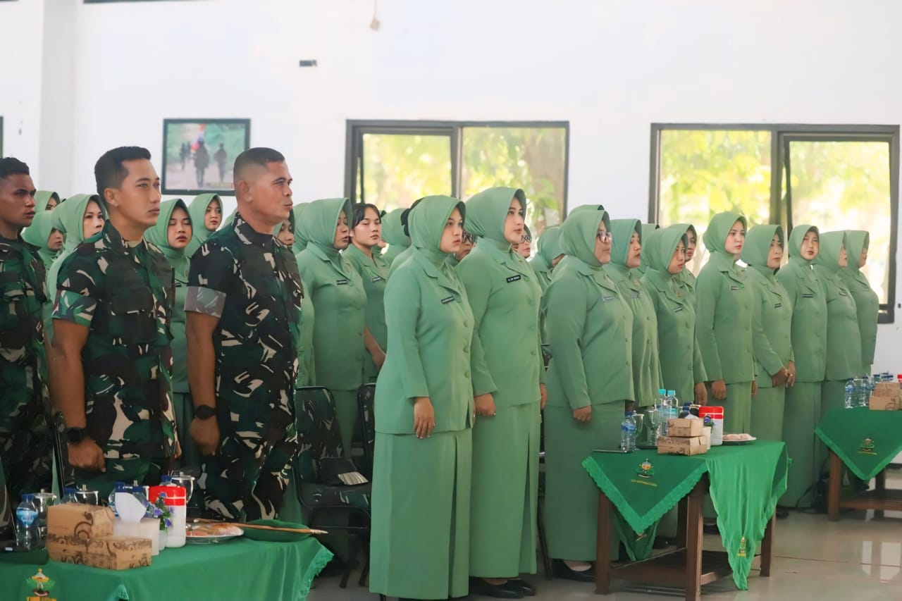 Penyuluhan Hukum Kepada Prajurit dan Persit Yonif 407 Padma Kusuma