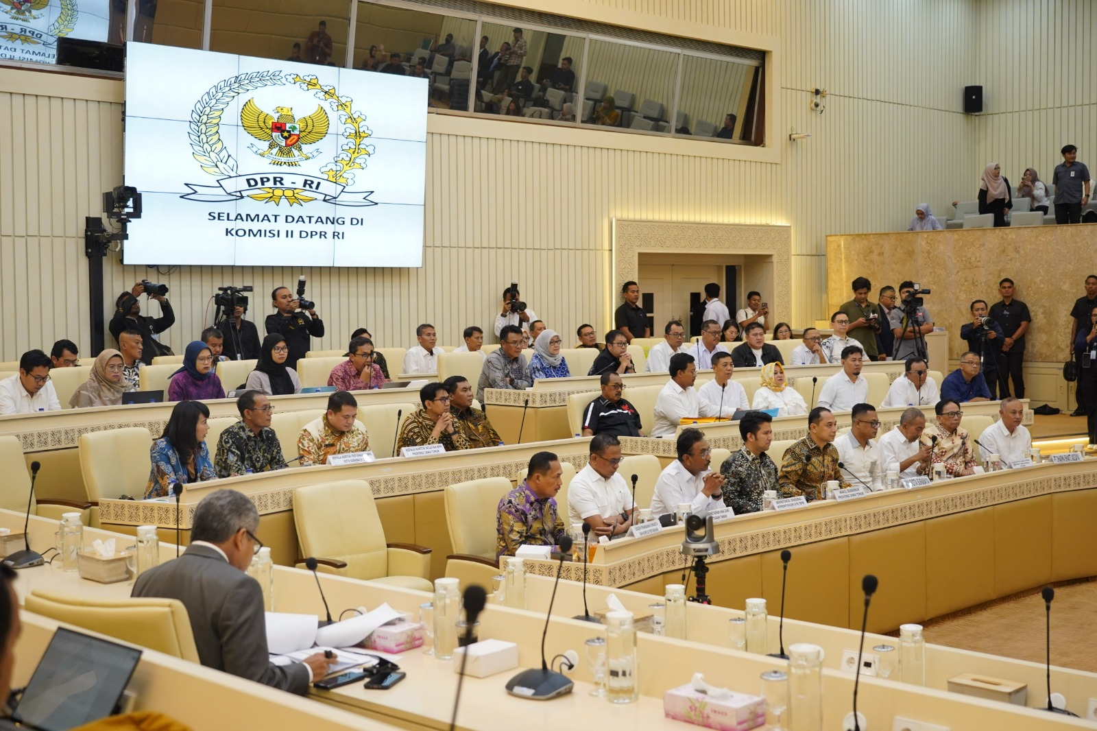 WhatsApp Image 2025-11-20 at 09.00.45